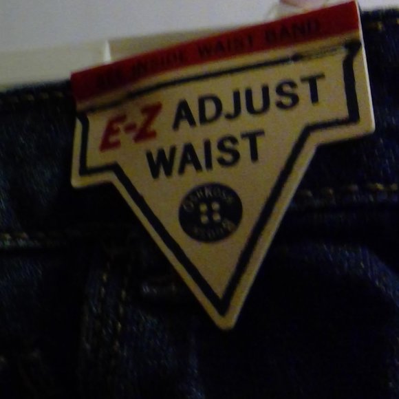 NWT Oshkosh Bgosh Girls size 6 denim skirt with shorts to make a skort - Picture 5 of 8